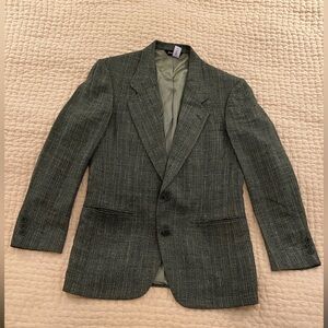 Pierre Cardin men’s grey blazer suit jacket.